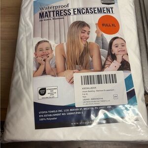 White Waterproof Mattress Encasement - Full XL